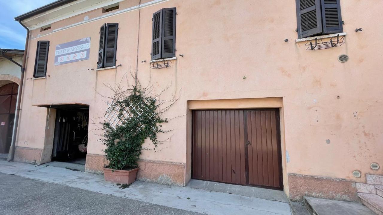 Agriturismo Corte Manzoglio Gazzuolo Exterior foto